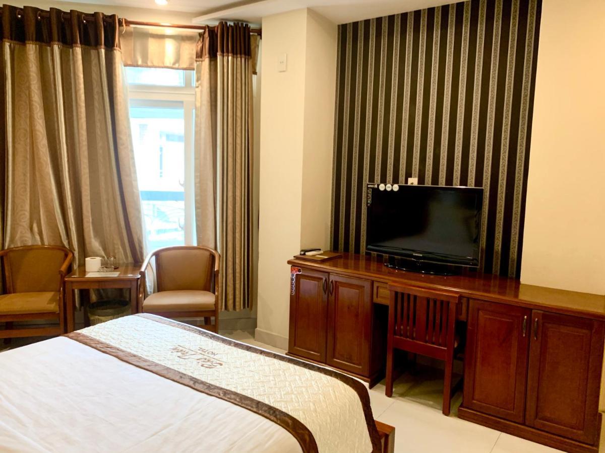 Bao Tran Hotel Thành Pho Ho Chí Minh Esterno foto