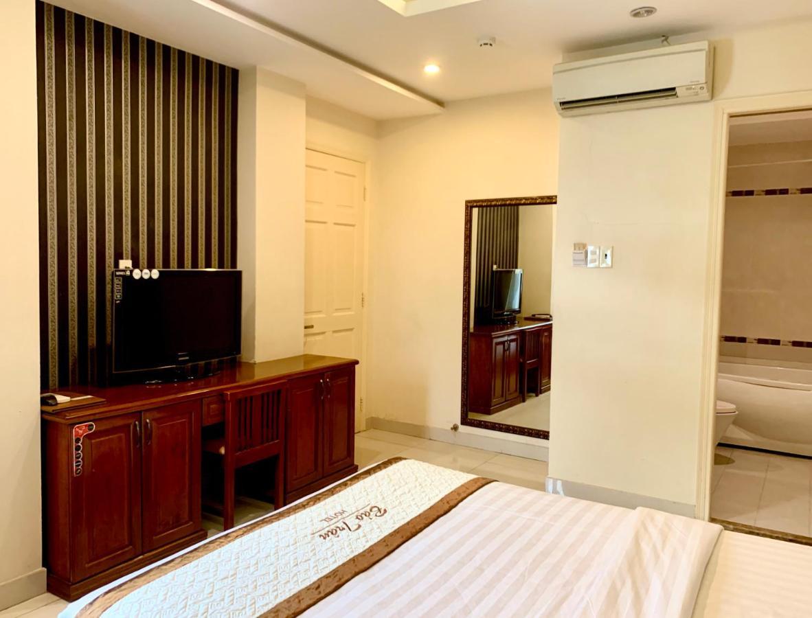 Bao Tran Hotel Thành Pho Ho Chí Minh Esterno foto